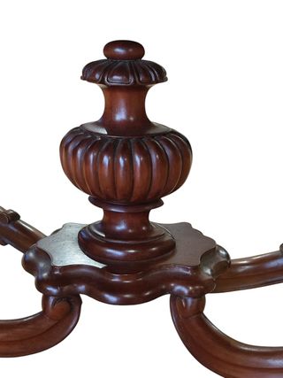 OFERTA. Mesa antigua de caoba. Mesa siglo XIX.