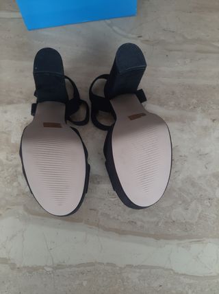 Zapatos negros