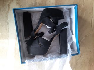 Zapatos negros