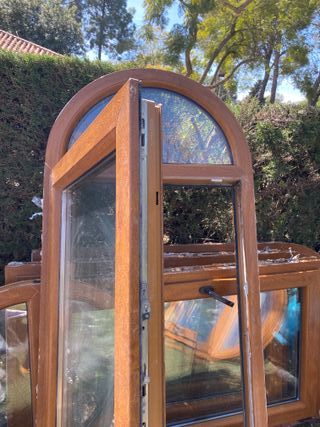 Ventanas pvc de arco oscilobatientes
