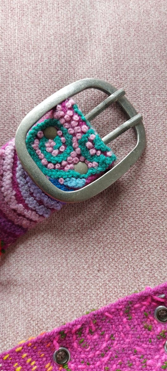 Cinturón artesanal de lana