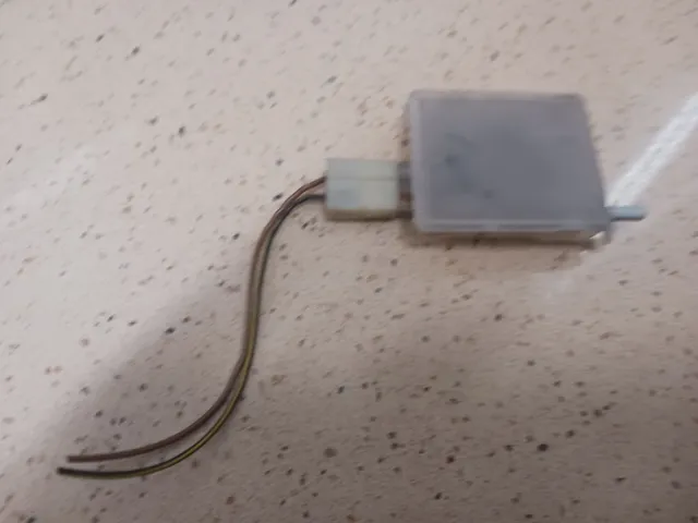 Cenicero, tapon de combustible, Luz Mercedes W124