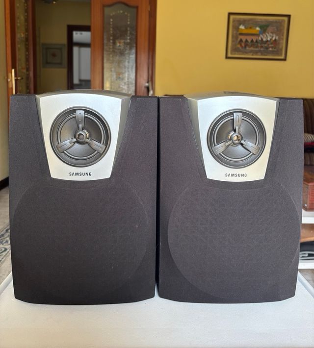 Altavoces Samsung Power Bass Reflex System