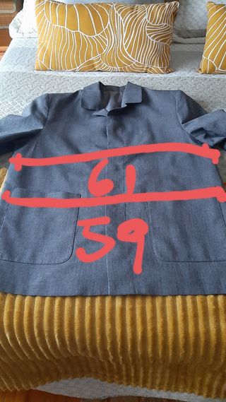 Traje gris