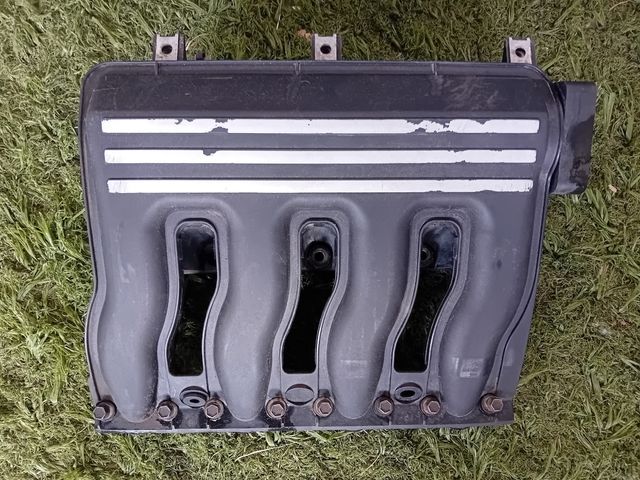 Colector admision bmw E46 320D E39 520D