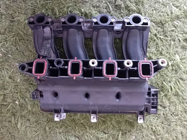 Colector admision bmw E46 320D E39 520D