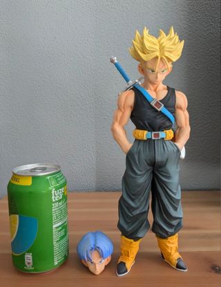 Figura Trunks 26 cm