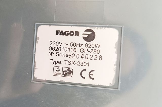 Horno eléctrico portátil FAGOR.