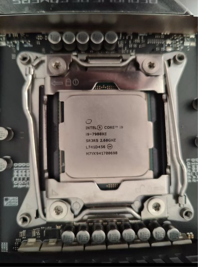 Intel Core i9 7980XE Extreme Edition