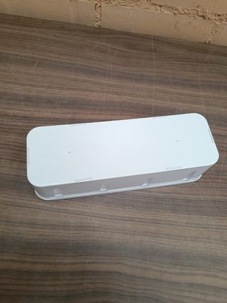 Caja de gestión y almacenamiento de cables