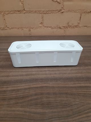 Caja de gestión y almacenamiento de cables