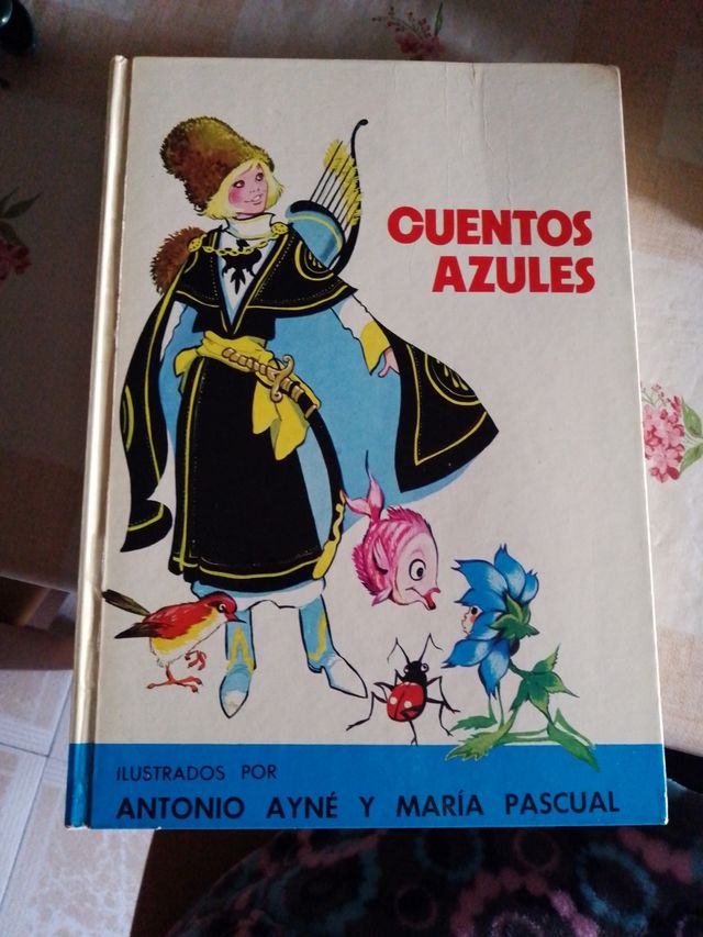 Cuentos azules Infantiles 1977