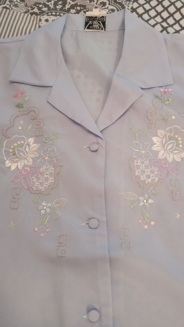 Pijama satinado azul, talla M