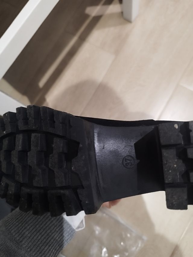 Botines negros de tacón 37