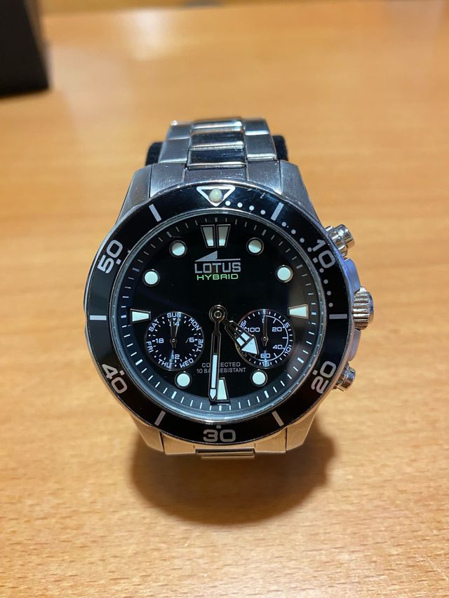 Reloj Lotus híbrido 18800