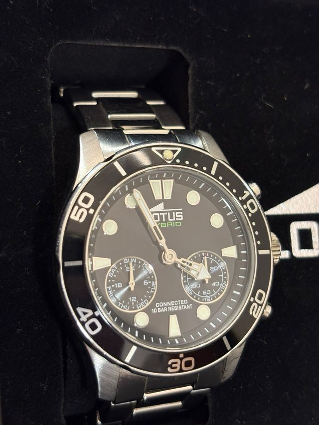 Reloj Lotus híbrido 18800
