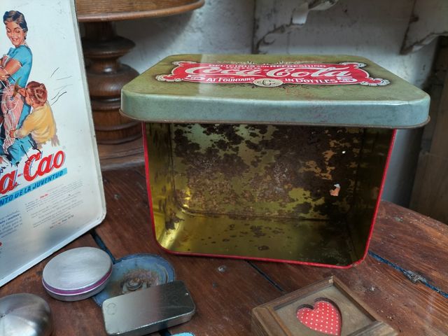 Colección latas y cajitas