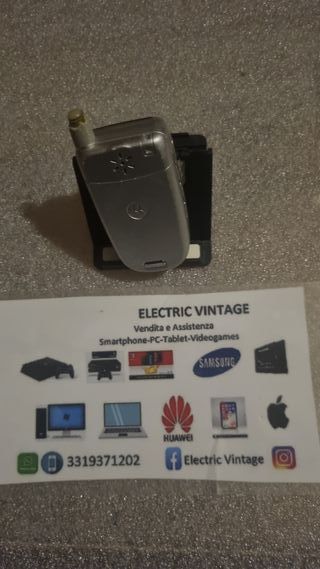 8342N-Cellulare Motorola V220