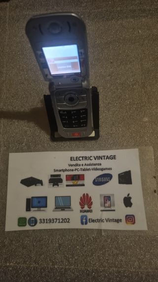 8348N-Cellulare Motorola V980