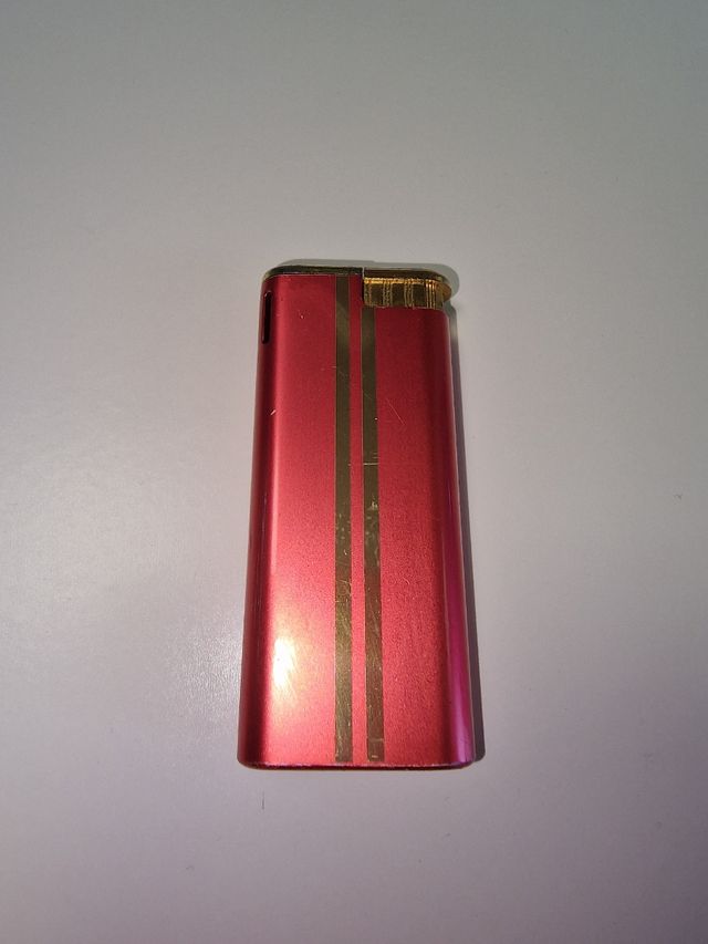 Mechero recargable antiguo