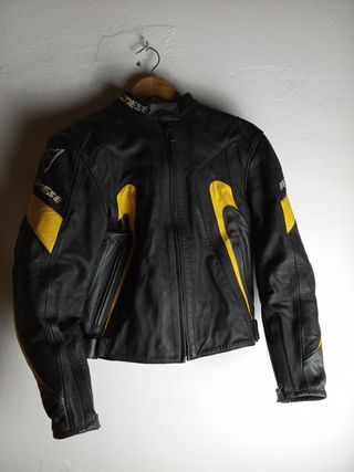 Chaqueta moto Dainese de cuero