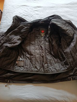 Chaqueta moto Dainesse D-DRY goretex talla 48.