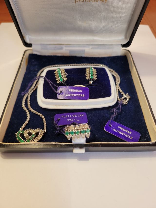 Conjunto de plata y piedras naturales