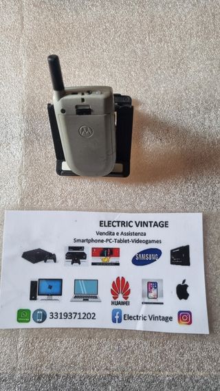 8374N-Cellulare Motorola V66 Giallo