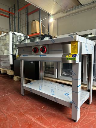 COCINA A GAS CON ESTANTES