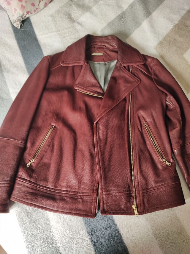 Cazadora de cuero mujer