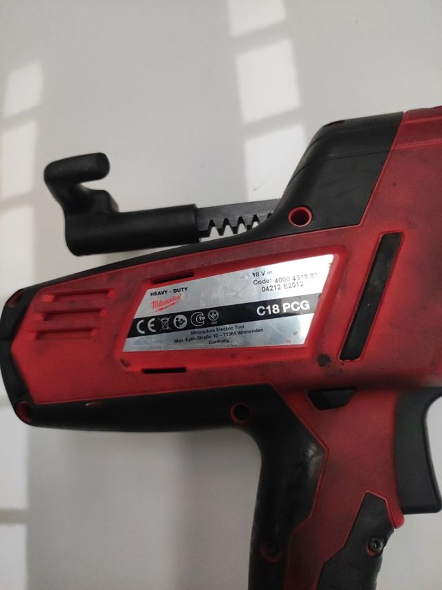 Aplicadora poliuretano para lunas