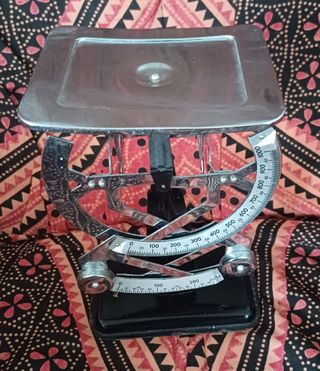 Báscula antigua PETRUS