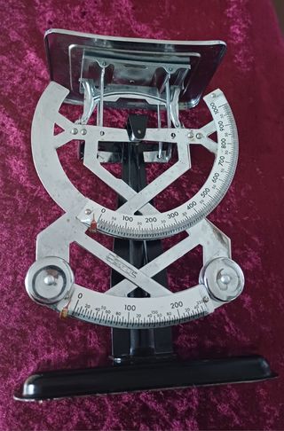 Báscula antigua PETRUS