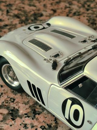 1:18 Ferrari 250 GTO, CMC