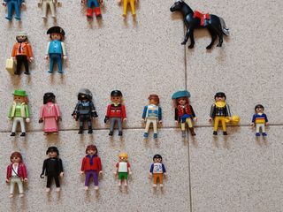 Muñecos Playmobil.