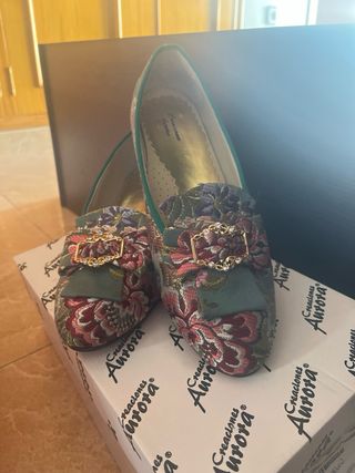 Se vende traje de fallera. Rebajas!!!