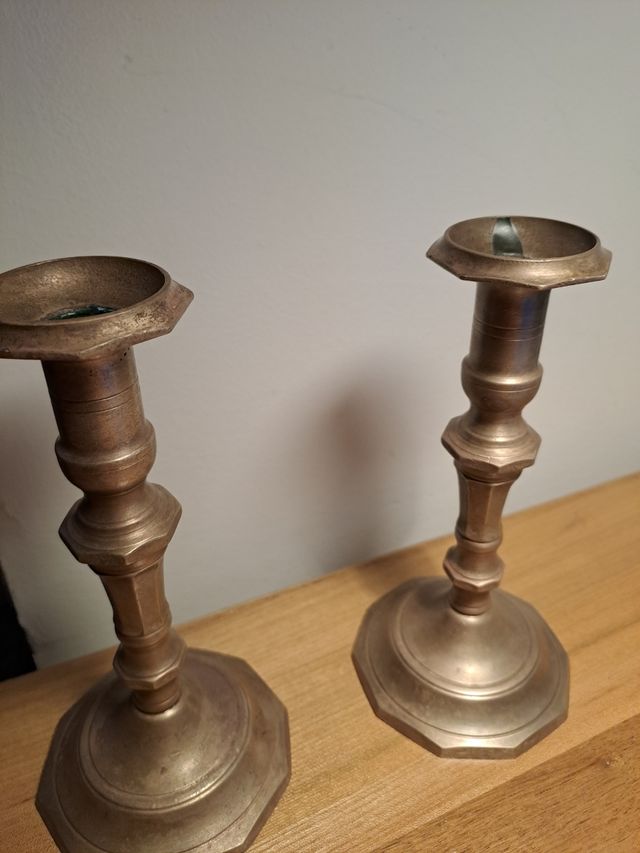 Coppia di porta candele o base lume 19cm