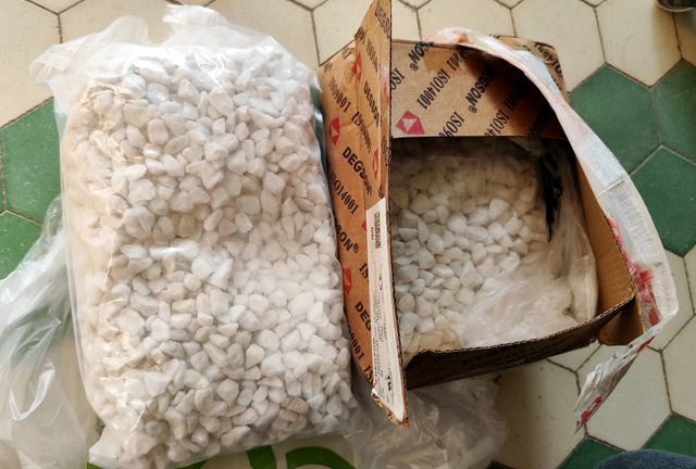 Grava decorativa blanca (5kg)