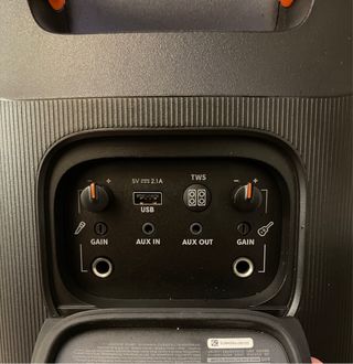 Gran Altavoz jbl partybox 110