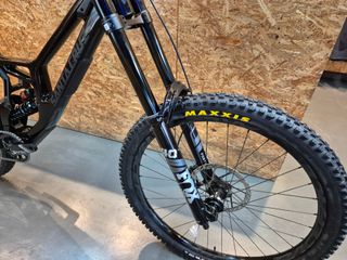 Bici Descenso SANTA CRUZ V10.8 Kit S