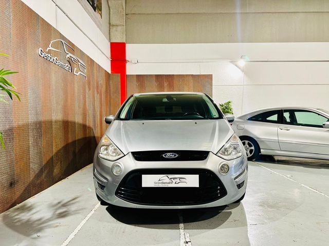 Ford S-MAX 2014