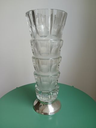 Jarrón, plata y cristal.