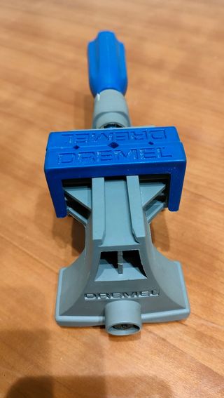 Gato para mesa de trabajo Dremel