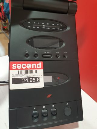 RADIO CASSETTE RELOJ LAMPARA Z138
