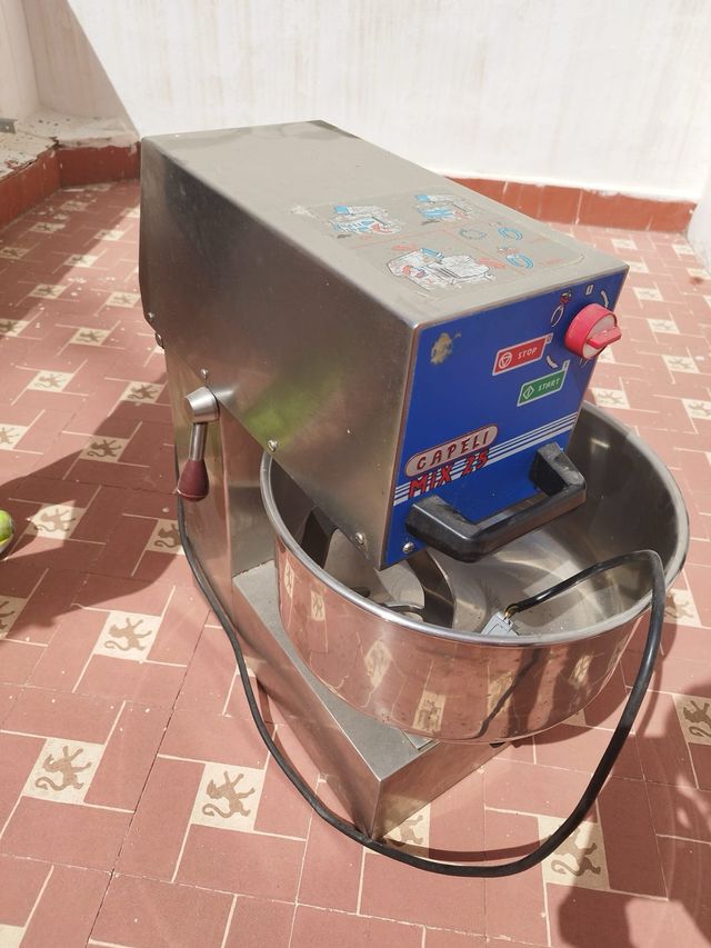 Amasadora Capeli carniceria 25L