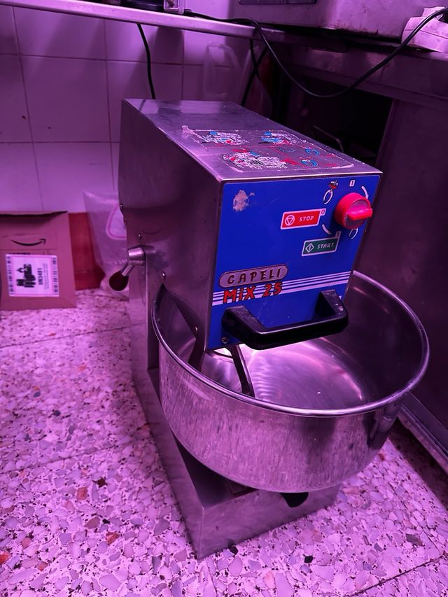 Amasadora Capeli carniceria 25L