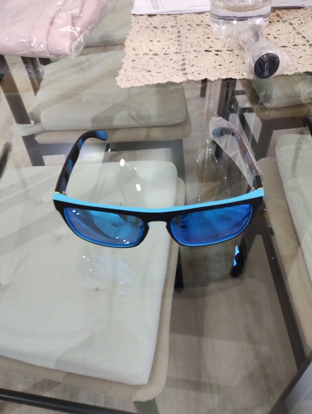 Occhiali da sole nuovi