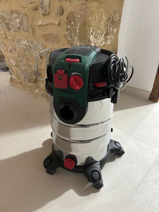 Aspiradora húmeda y seca Parkside potente 1500w