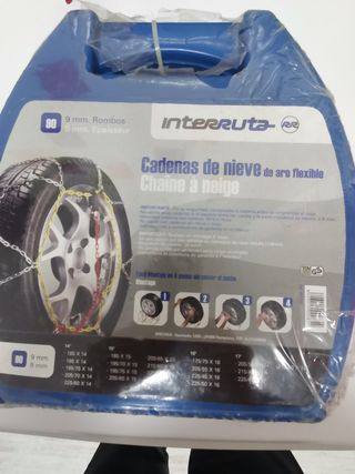 Juego de cadenas nuevo a estrenar