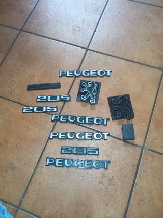 Anagrama Peugeot 205
